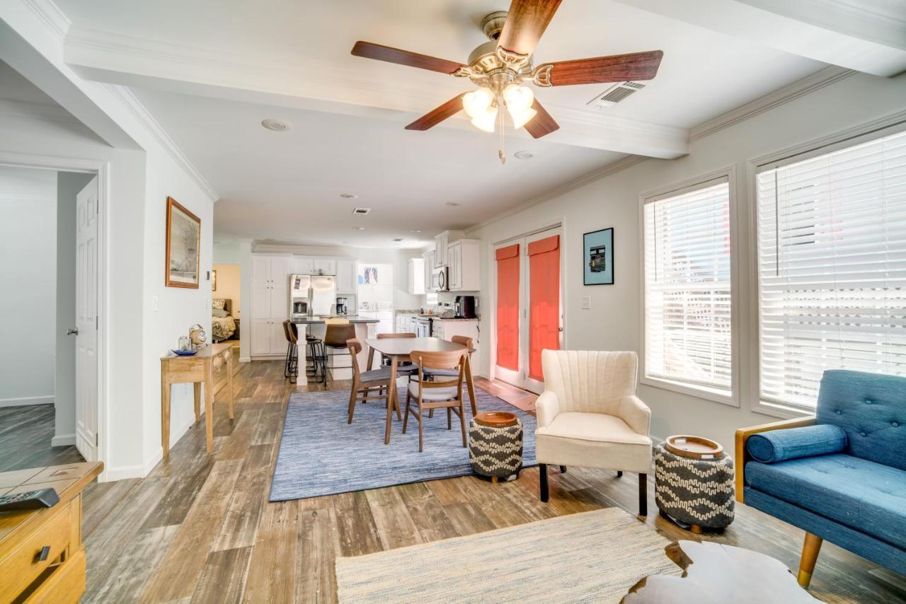 Charleston Home With Porch - 3 Mi To Folly Beach! Exterior photo