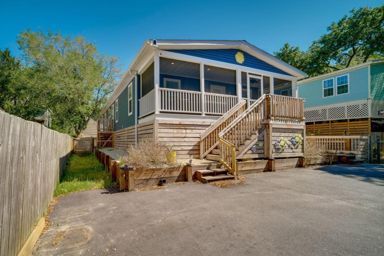 Charleston Home With Porch - 3 Mi To Folly Beach! Exterior photo