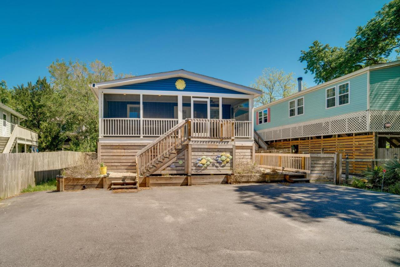 Charleston Home With Porch - 3 Mi To Folly Beach! Exterior photo